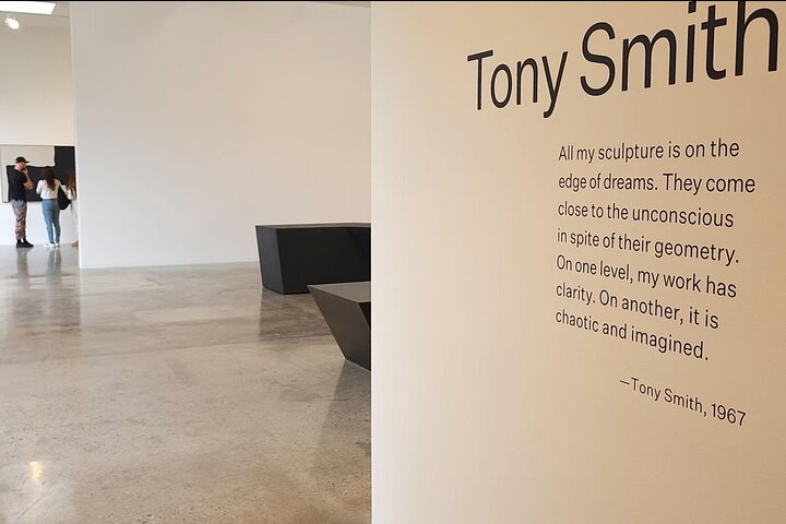 Art Openings in Los Angeles Saturday Night Private Tour by Aaron - Photo 1 of 6